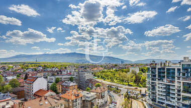 Vânzare - Apartament în Oboriștie,  Sofia