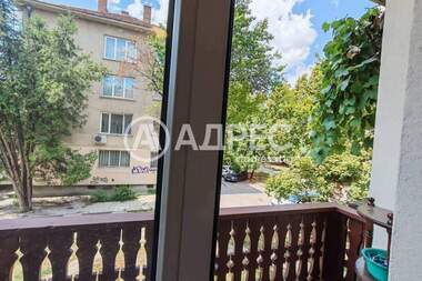Închiriere - Apartament în Geo Milev,  Sofia