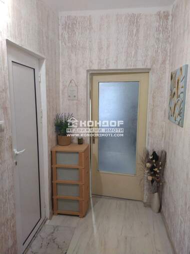 Продажба - Апартамент в Тракия,  Пловдив