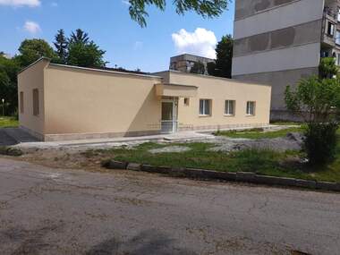 Аренда - Офис/Стоматологический кабинет в Изток,  Перник