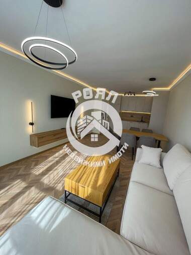 For sale - Apartment in Iujen,  Plovdiv
