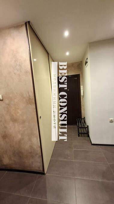 Închiriere - Apartament în Hășove,  Ruse