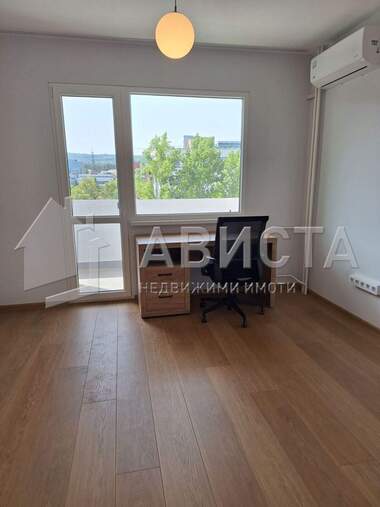 Închiriere - Apartament în Mladost-4,  Sofia