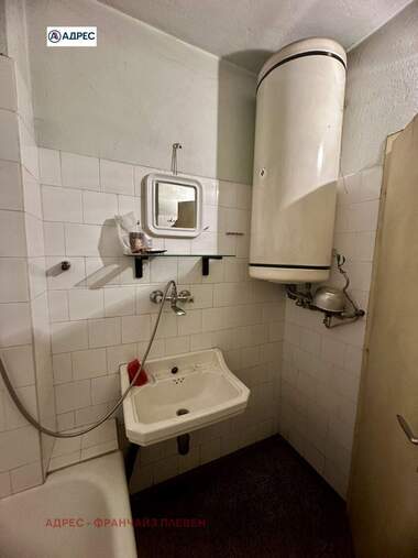 Verkauf - Wohnung in Troian,  Lowetsch