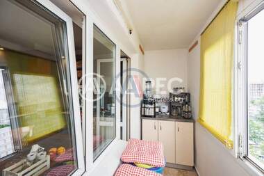 Verkauf - Wohnung in Mladost 2,  Warna