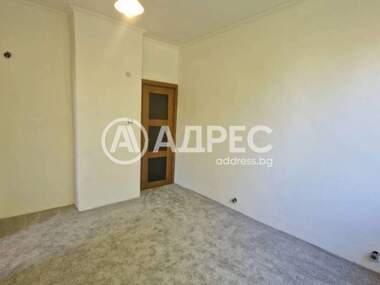 Kira - Apartman olarak Oborishte,  Sofia
