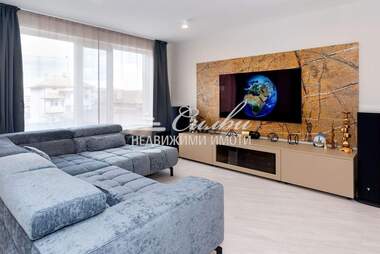 For sale - Floor of a house in Veliki Preslav,  Shumen