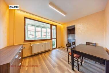 Verkauf - Wohnung in Zentar,  Wraza