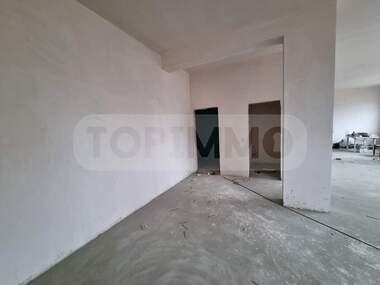 Verkauf - Büro/Laden in Wazrajdane 4,  Warna