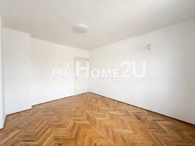 For sale - Apartment in Liatno kino Trakia,  Varna