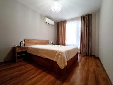 Închiriere - Apartament în Lazur,  Burgas