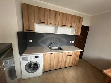 For rent - Apartment in Avtogara,  Varna