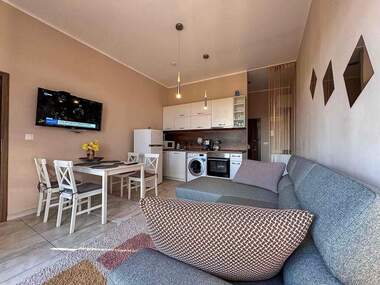 Închiriere - Apartament în Zornița,  Burgas