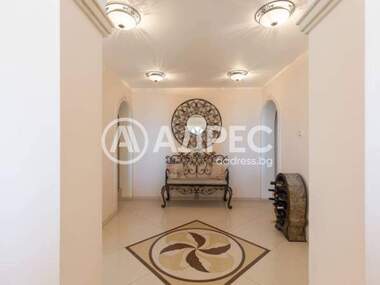Продажба - Къща в Траката,  Варна