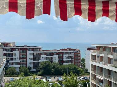 Продажба - Апартамент в Свети Влас,  Бургас