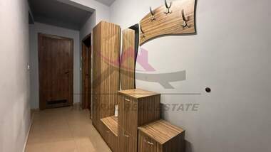 Închiriere - Apartament în Văzrajdane 1,  Varna