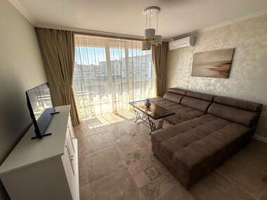 Închiriere - Apartament în Țentăr,  Burgas