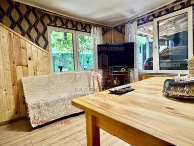 For sale - House in Energorazpredelenie,  Dobrich