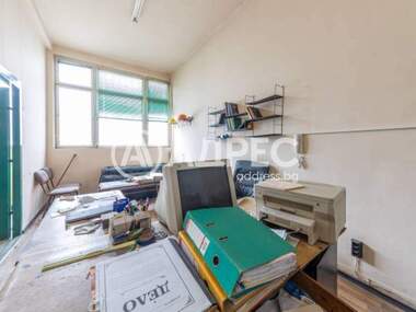 Kira - Ofis olarak Mladost 1,  Varna
