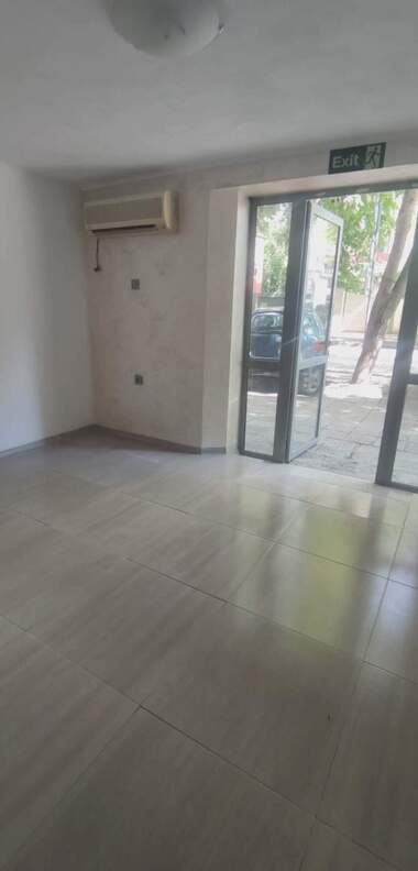 Miete - Büro/Laden/Lager/Schönheitssalon/Gastronomie/Zahnarztbüro in Center,  Plovdiv