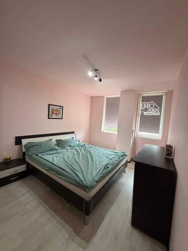 Închiriere - Apartament în Tri ceuceura-iug,  Stara Zagora