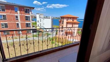 Vânzare - Apartament în Țarevo,  Burgas