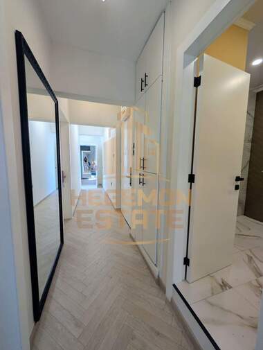 Vânzare - Apartament în Țentralna poștia,  Varna