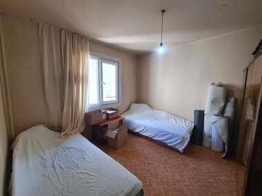 Vânzare - Apartament în Liuben Karavelov,  Haskovo