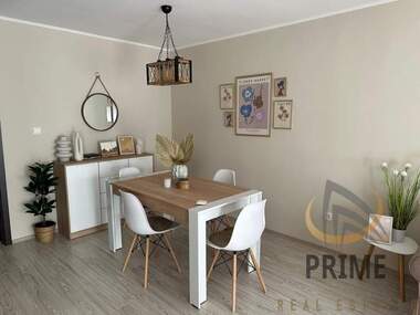 Miete - Wohnung in Zentar,  Burgas