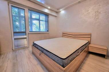 Продажа - Квартира в Здравец Изток,  Русе