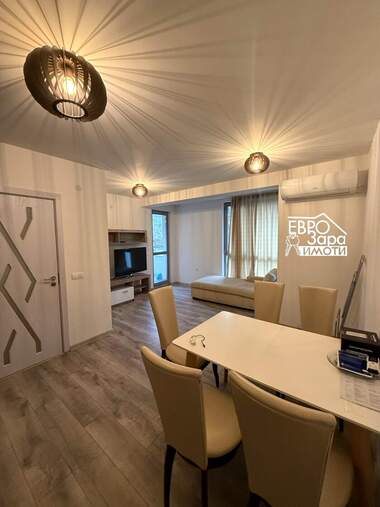 Închiriere - Apartament în Center,  Stara Zagora