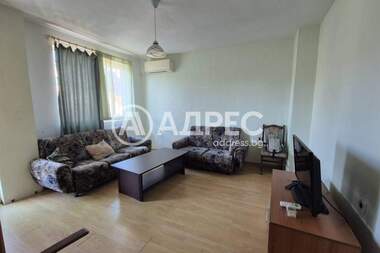 Închiriere - Apartament în Center,  Varna