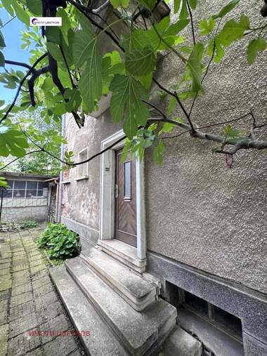 Verkauf - Etage von Haus in Zentar,  Wraza