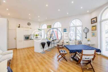 Продажа - Дом в ЖП Гара,  Варна
