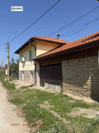 Продажа - Дом в Добродан,  Ловеч