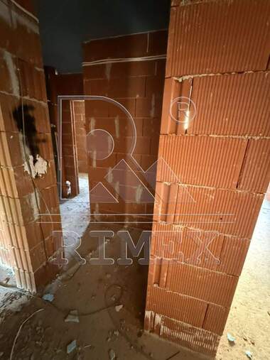 For sale - Apartment in Iujen,  Plovdiv