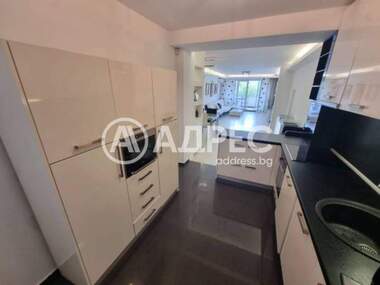 Închiriere - Apartament în Goțe Delceev,  Sofia