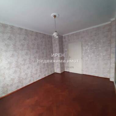 Verkauf - Wohnung in Zentar,  Iambol