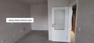 Verkauf - Wohnung in Üjen,  Plowdiw