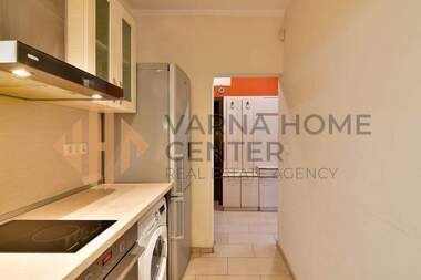 Vânzare - Apartament în Center,  Varna