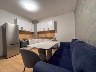 Închiriere - Apartament în Slaveîkov,  Burgas
