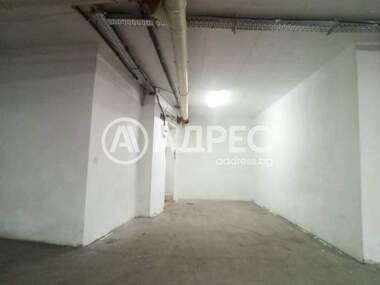 Vânzare - Loc de parcare în Ovcea Kupel,  Sofia