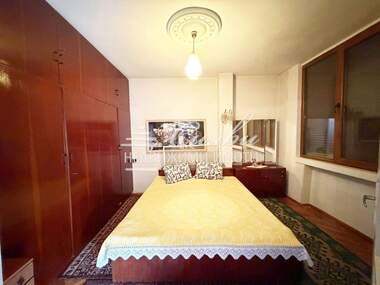 Vânzare - Apartament în Center,  Șumen