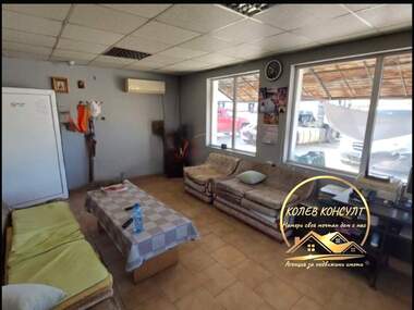 Satış - Endustriyel tesisler/Otoservizi/Depo yeri/Depo olarak Liubimec,  Haskovo