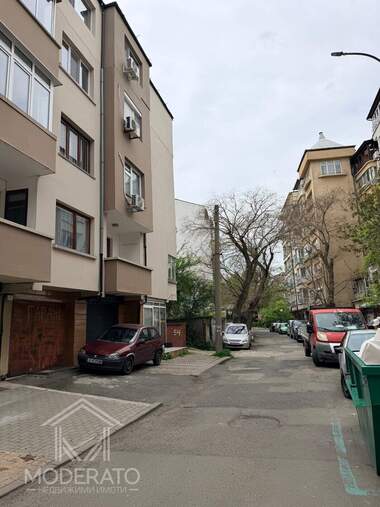 Продажба - Гараж в Лазур,  Бургас