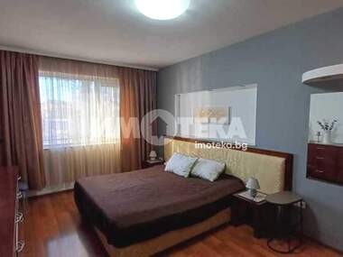 For rent - Apartment in Kolhozen pazar,  Varna
