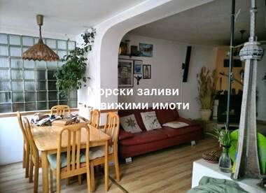Vânzare - Apartament în Văzrajdane,  Burgas