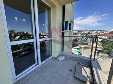 Kira - Apartman olarak Mladost 1,  Varna