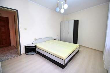 Închiriere - Apartament în Lazur,  Burgas