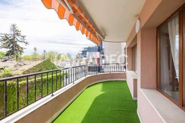Vânzare - Apartament în Center,  Varna